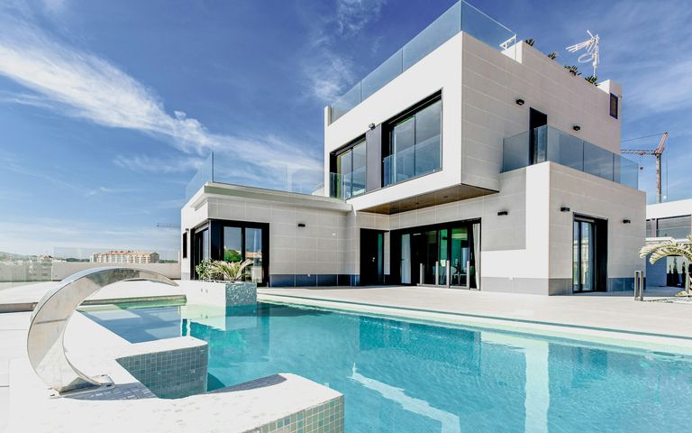 5BR Signature Villa in Palm Jumeirah